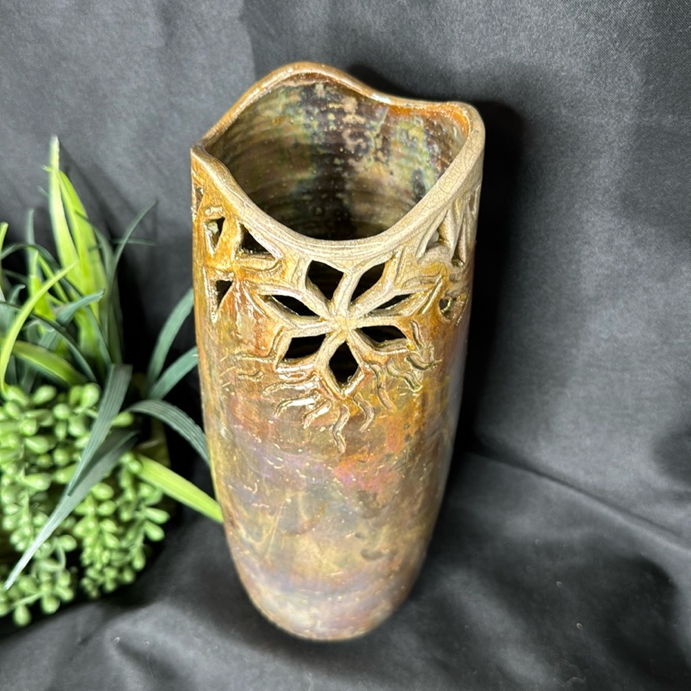 Stamped ROYCROFT RENAISSANCE Raku pottery vase - Picture 9 of 13